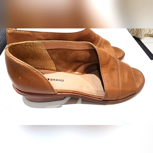 Lucky brand tan sandals - Picture 3 of 5